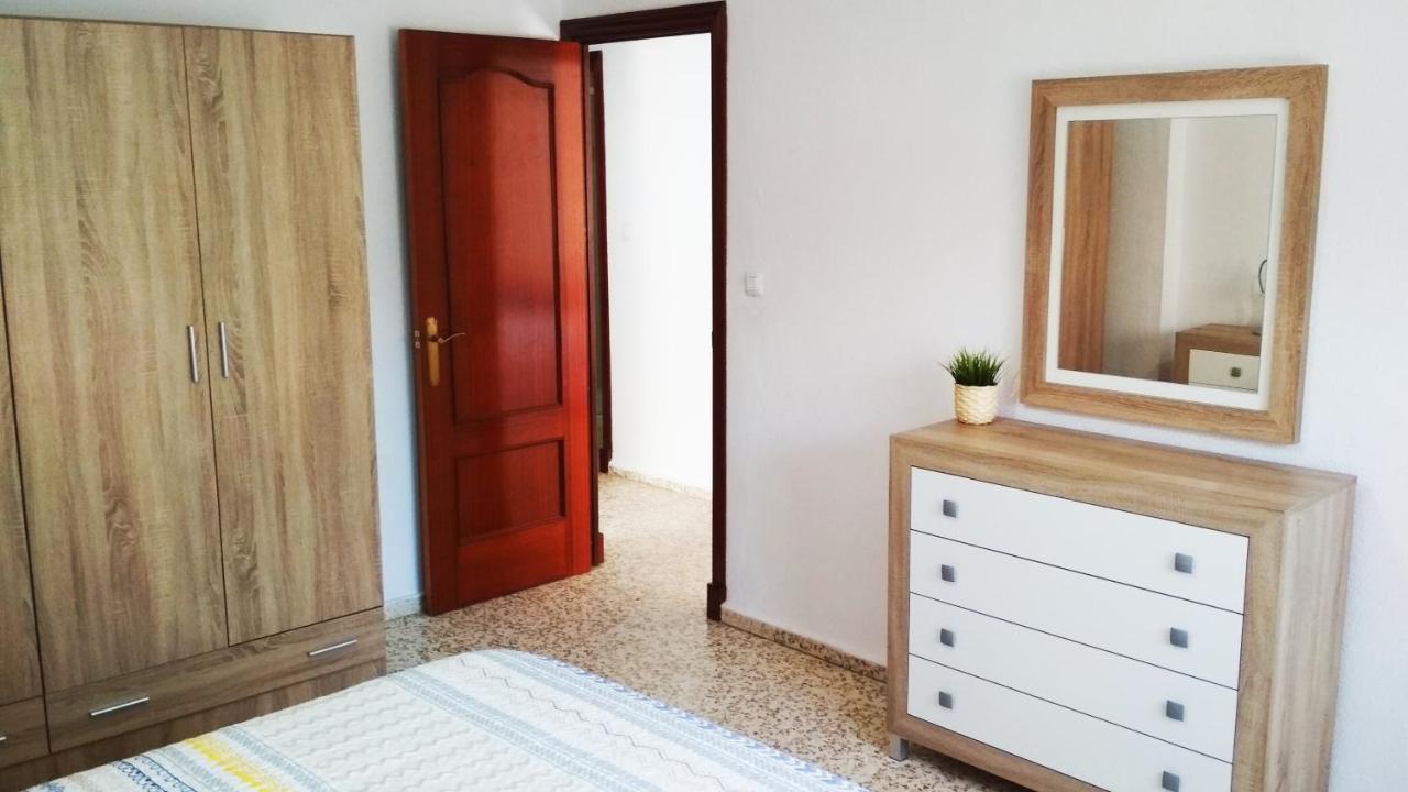 Apartamento Villa De Rota - Vista Mar, 135M2, Terraza, Sat Tv Y Mas Exteriör bild