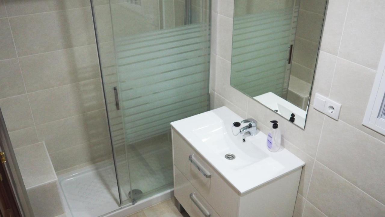Apartamento Villa De Rota - Vista Mar, 135M2, Terraza, Sat Tv Y Mas Exteriör bild
